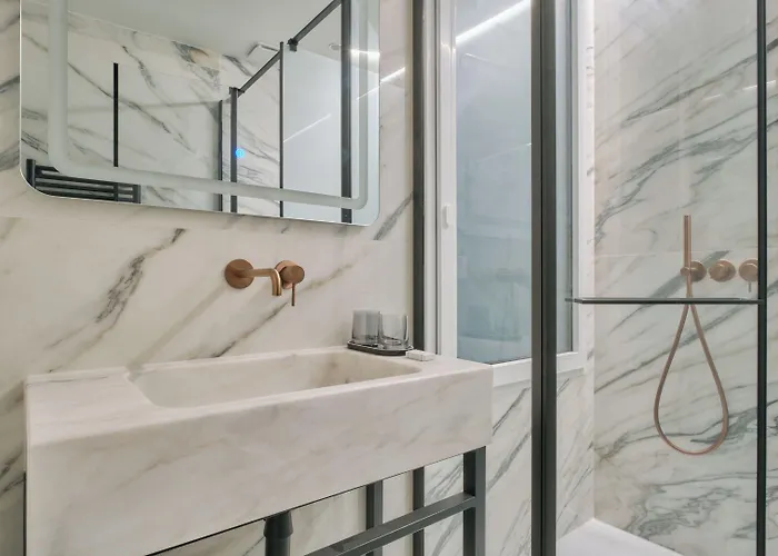 Nestay Les Halles París