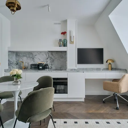 Nestay Les Halles 4* Париж