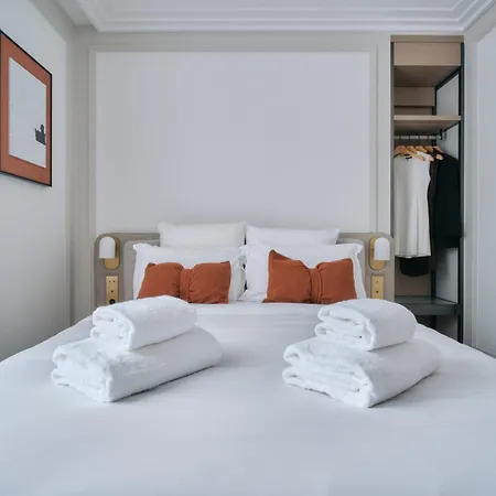 Nestay Les Halles Париж