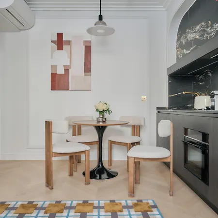 Nestay Les Halles 4* Paris