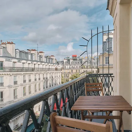 Aparthotel Nestay Les Halles 4*