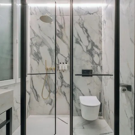 Aparthotel Nestay Les Halles 4*