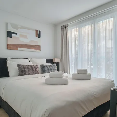 Апарт-отель Nestay Les Halles 4*