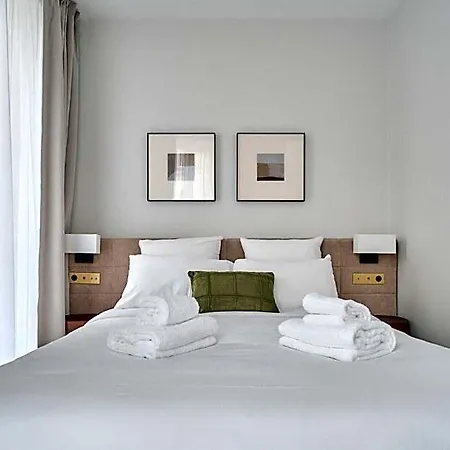 Nestay Les Halles Apartahotel París