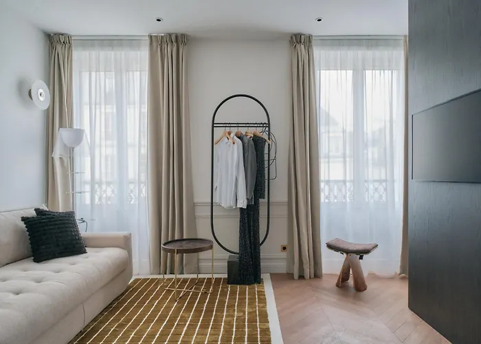 Nestay Les Halles Aparthotel