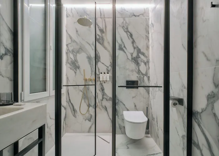 Aparthotel Nestay Les Halles 4*