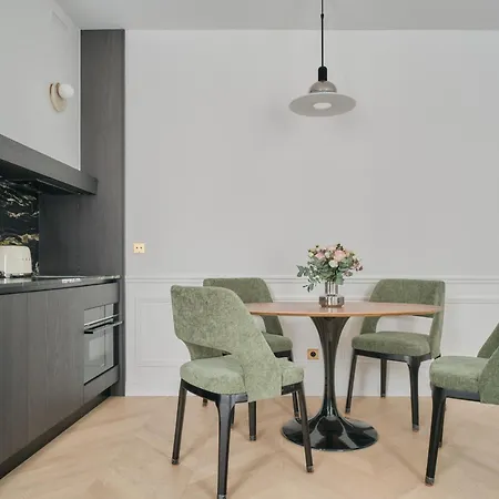Nestay Les Halles Aparthotel
