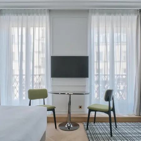 Nestay Les Halles Aparthotel *